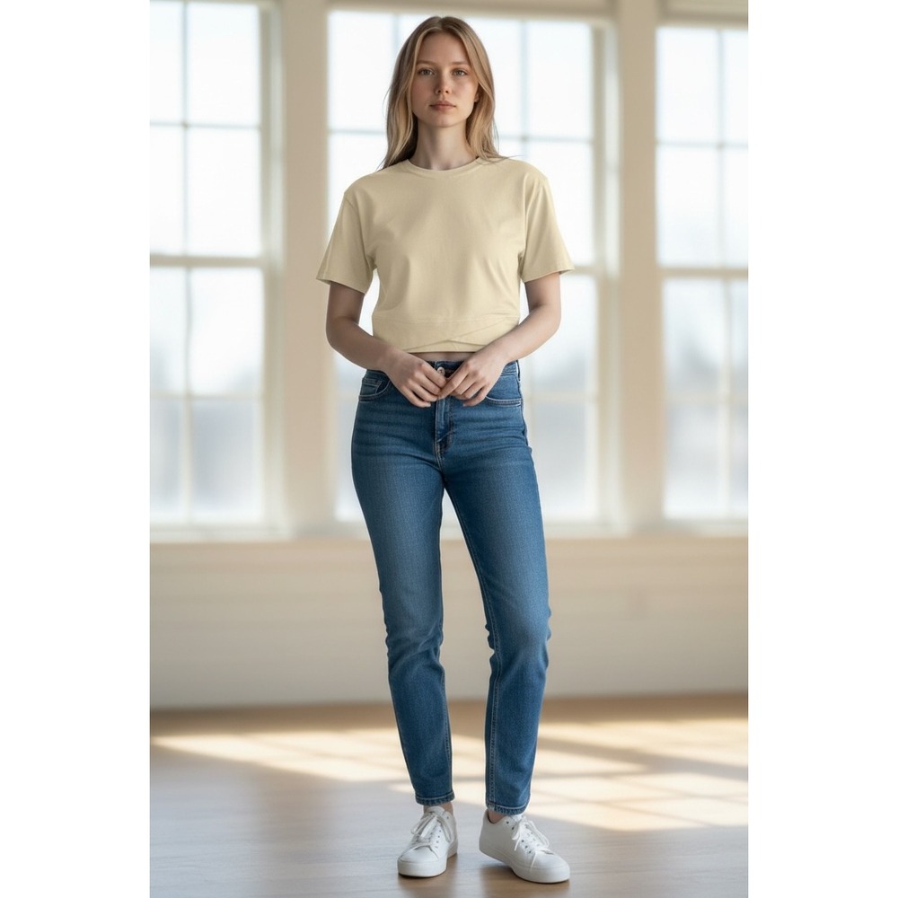 Old Navy Women's Cream‎ Crop Top
